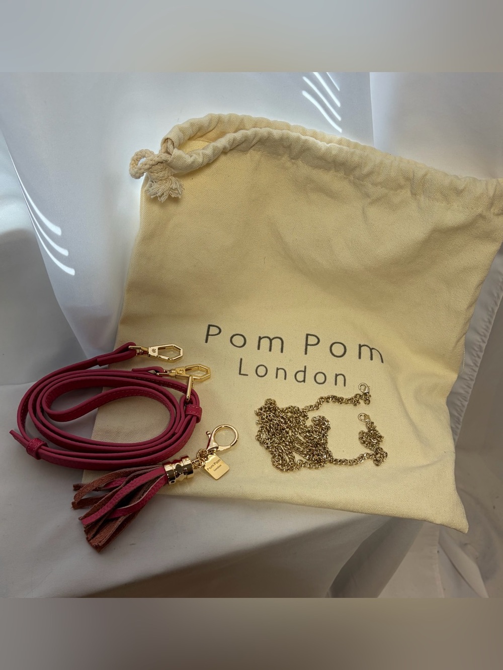 New POM POM LONDON Strap Bundle-Pink Leather + Gold Chain + Tassel Clip